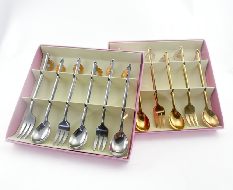 Daisy Dessert Spoons - Gold - Set of 3 - Gifts by Art Tree