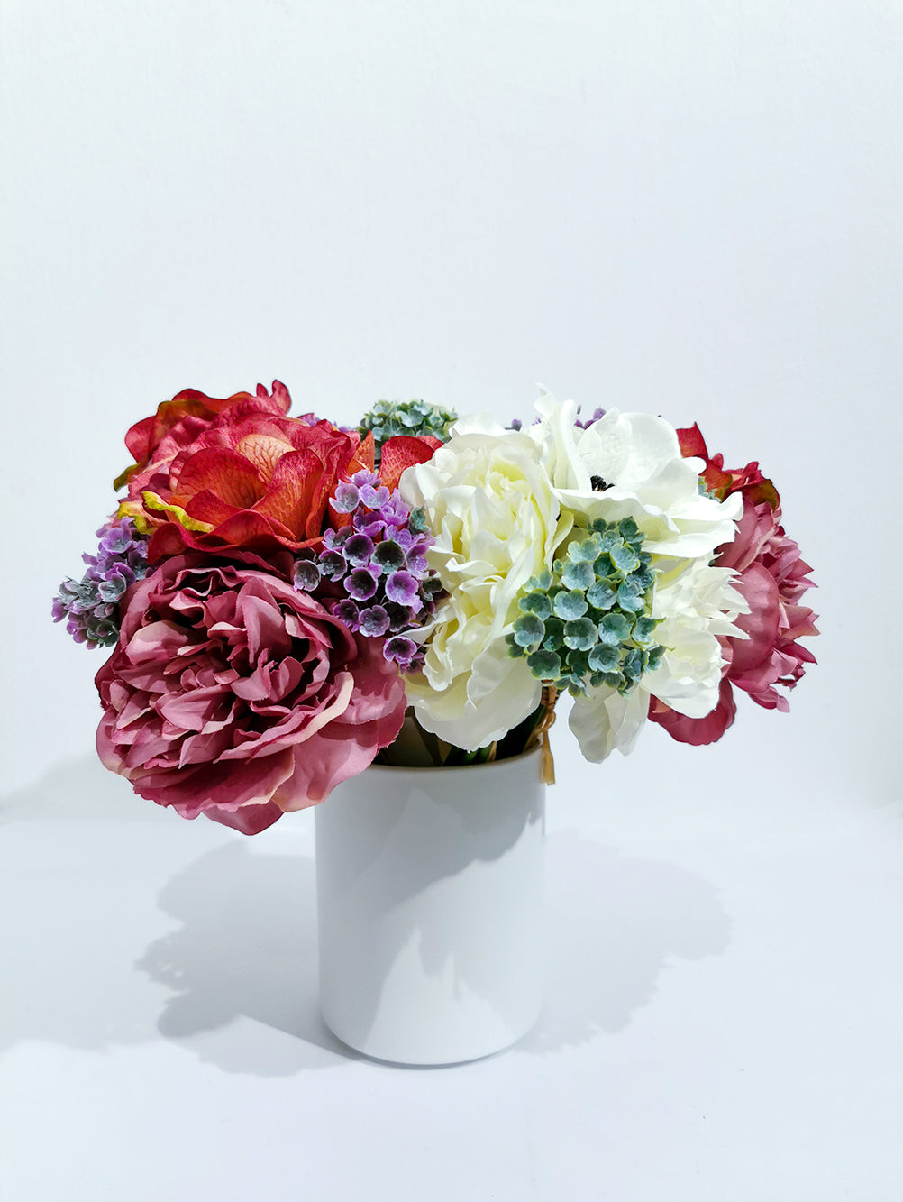 Hera Ceramic Utensil Holder - Gifts by Art Tree