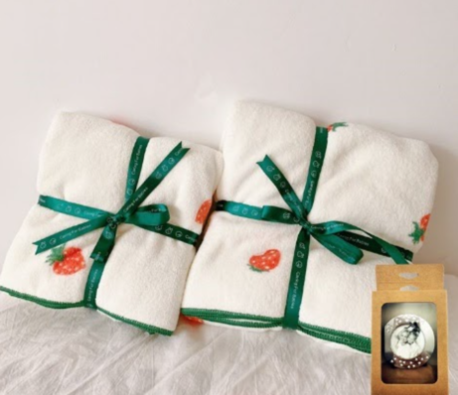 Strawberry Towel Gift Set of 2pcs - Gifts by Art Tree